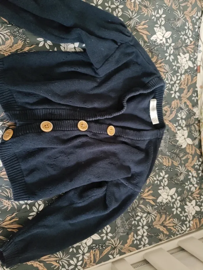 Pull bleu marine gilet à boutons avec strass motif coeur orchestra 104cm - photo numéro 2