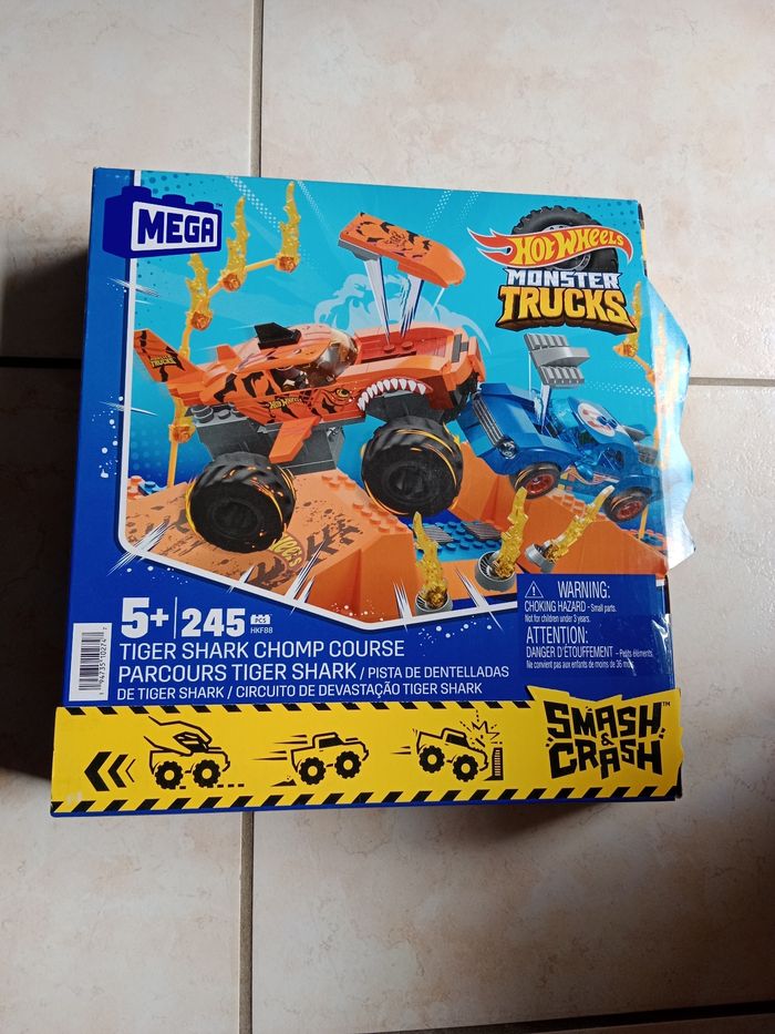 Mega Hot Wheels Monster Trucks
