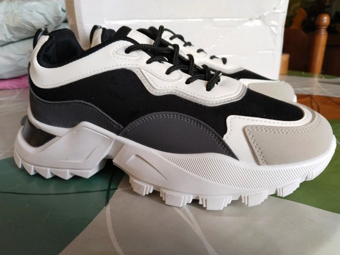 Baskets sneakers femme pointure 40 - photo numéro 3