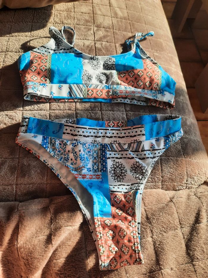Bikini - photo numéro 2