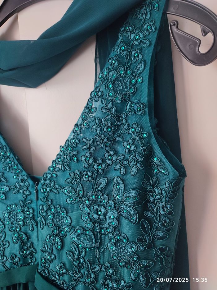 Robe de cérémonie - photo numéro 8