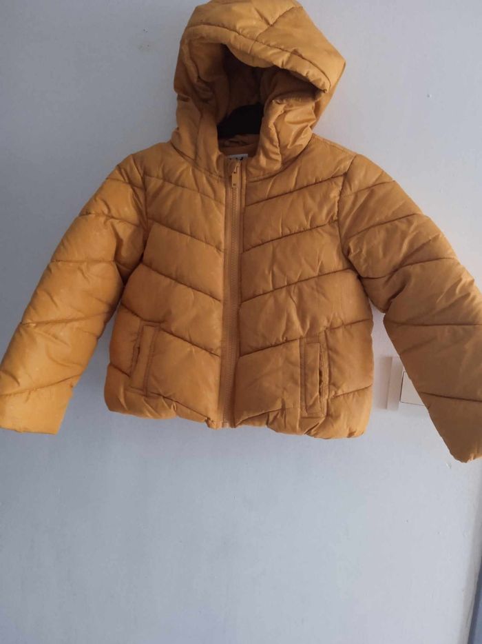 Manteau jaune - photo numéro 3