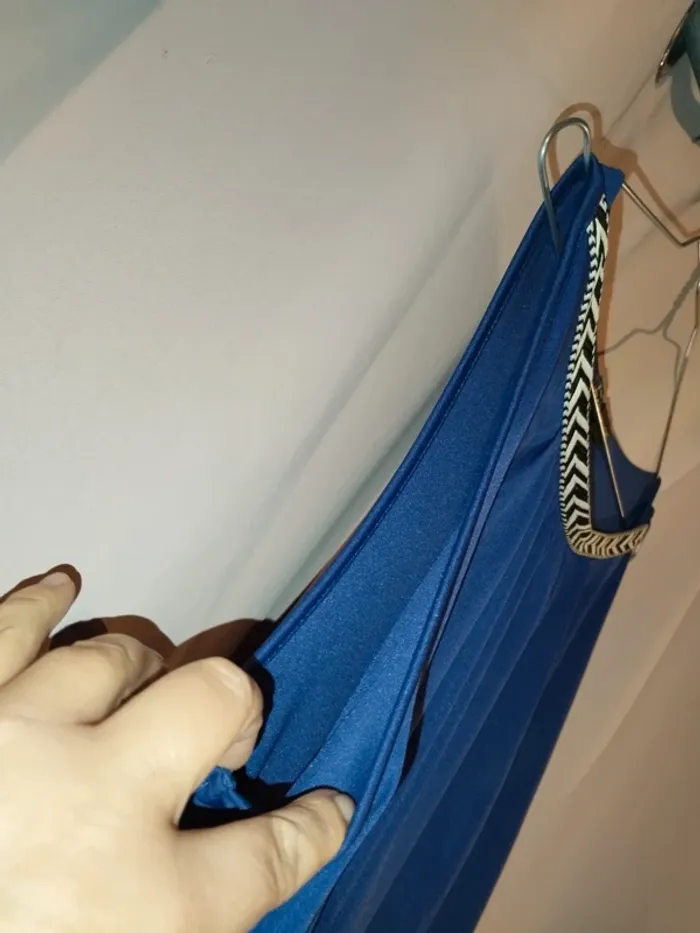 Robe bleue taille 40/42 - photo numéro 2