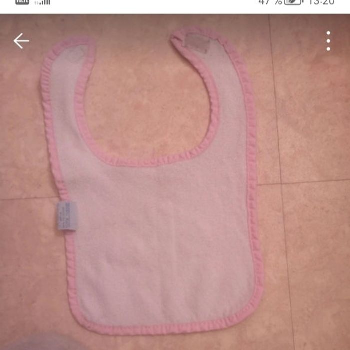 Bavoir - photo numéro 2