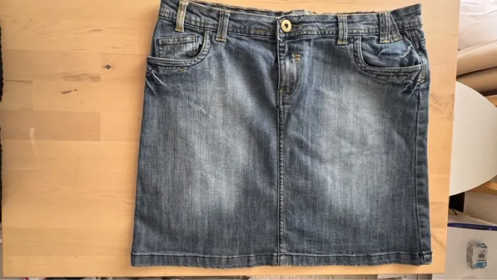 Jupe en jean 42 très bon état