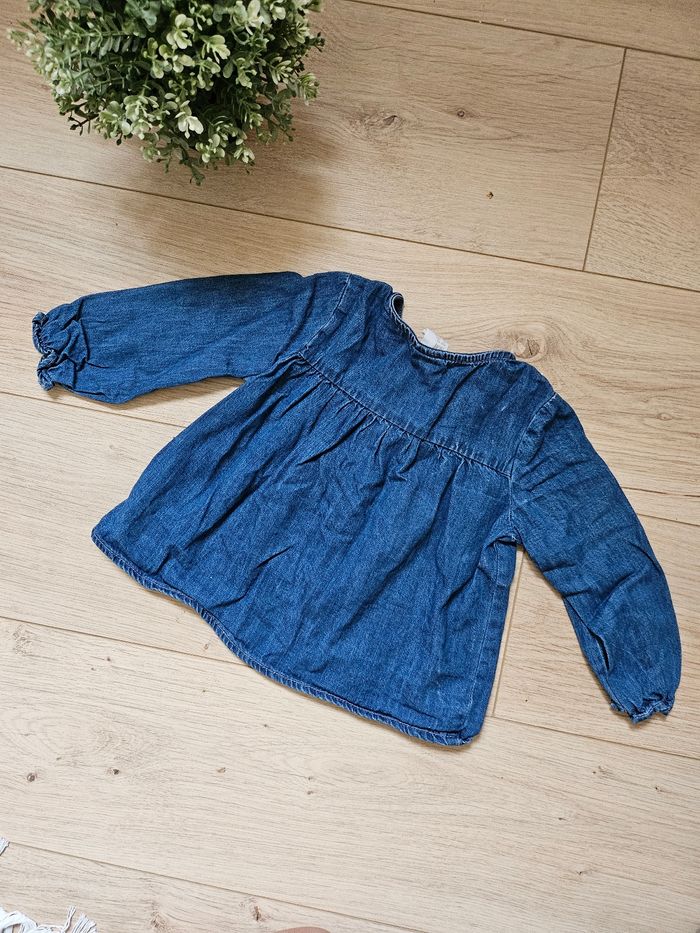 Blouse en jean 9 à 12 mois H&M 🌸 - photo numéro 3