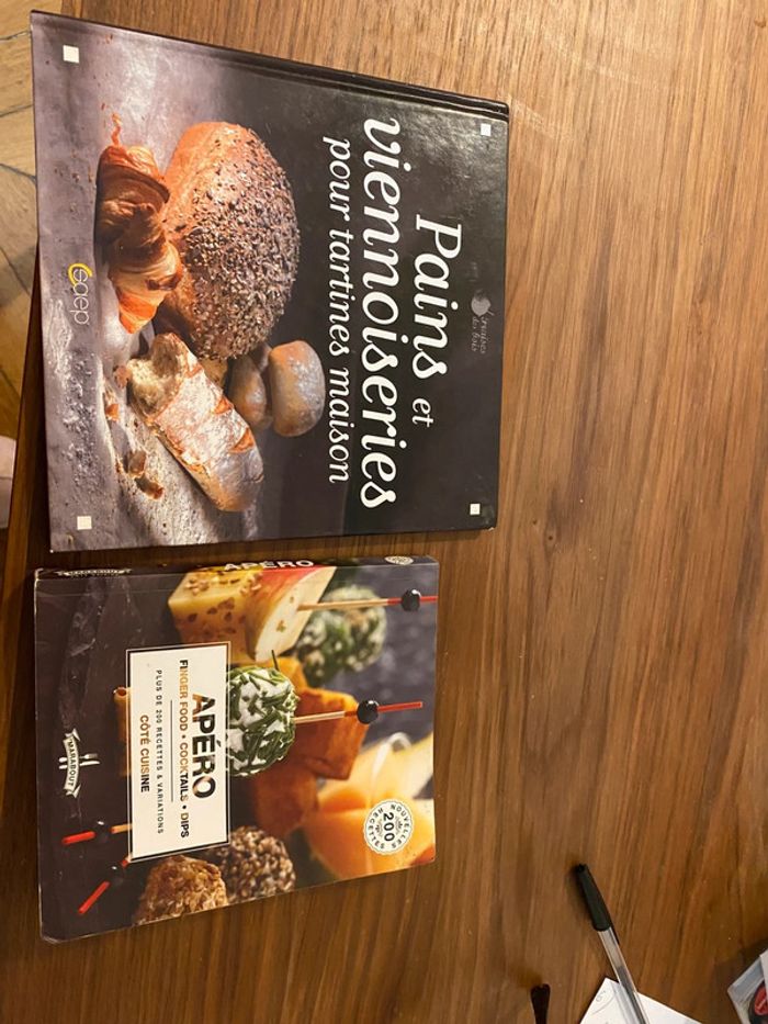 Lot livres de cuisine :Apéro - et petits pains et viennoiseries