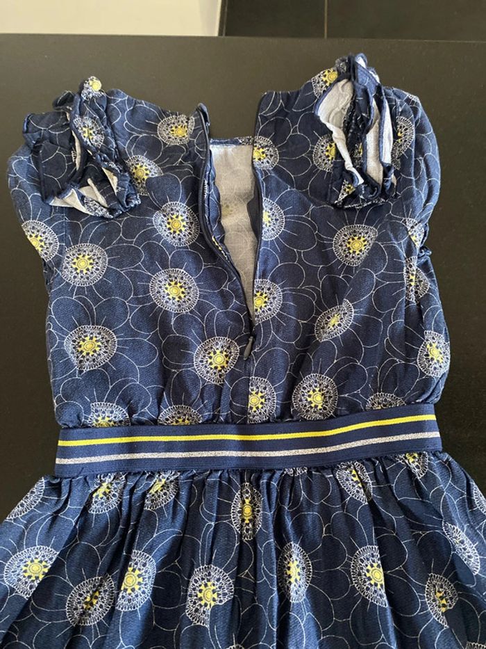 Robe taille 6 ans - photo numéro 3