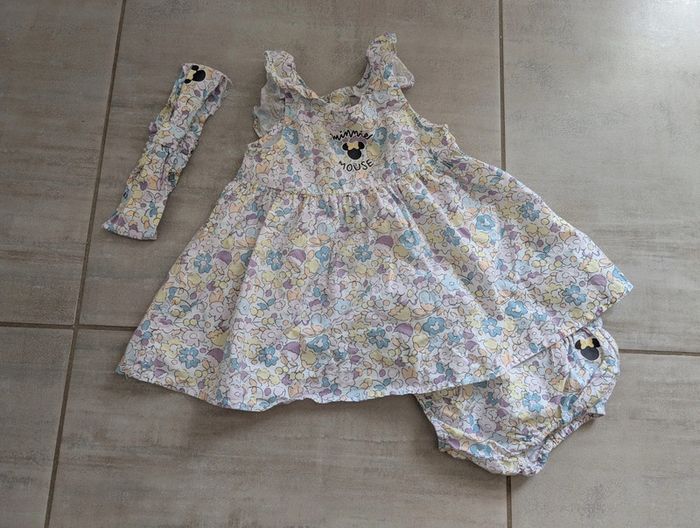 Robe sans manche Disney baby 9 mois