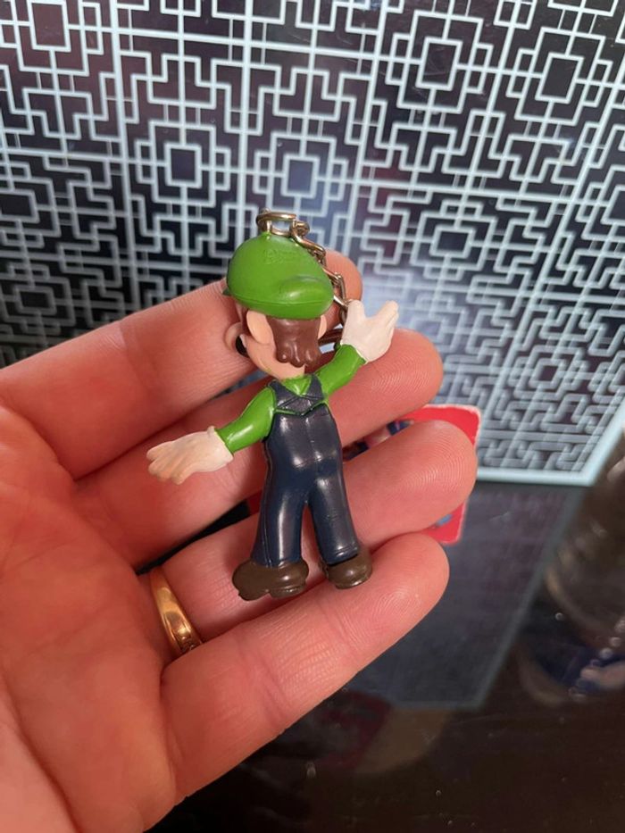 Figurine Porte-clés Sneakers Mario Bross Luigi License - photo numéro 4