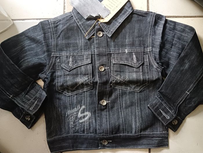 Veste en jean garçon taille 4 ans (98/104)🎁 NEUF