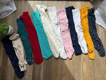 - 12 collants plusieurs marque dont Orchestra  - 19/22 - bon état général