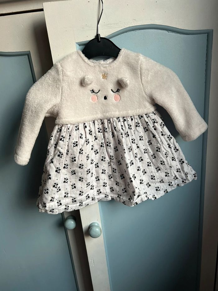 Robe blanche fleurs noires, dpam , 6 mois