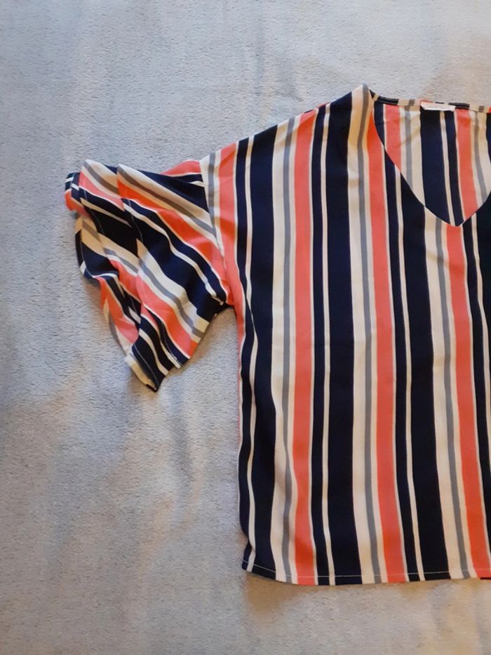 Tunique manches courtes volantes T42 neuve - photo numéro 3