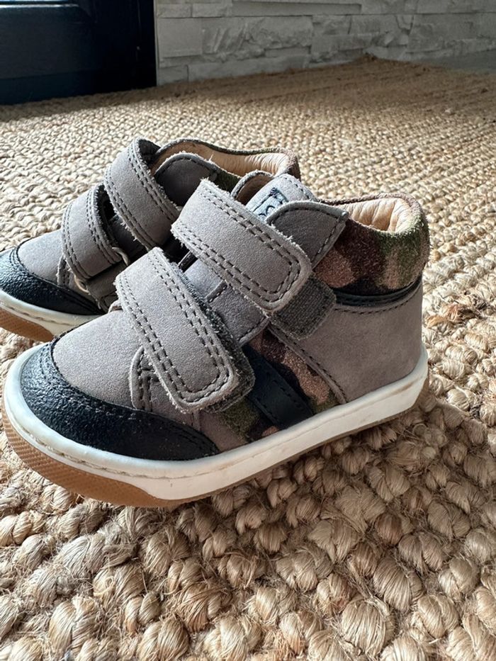 Chaussures bébé taille 19 shoo pom - photo numéro 3
