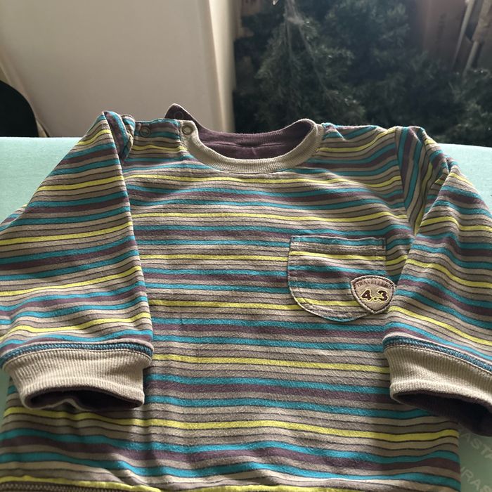 Vends lot de deux sweats taille 36 mois en très bon état - photo numéro 3