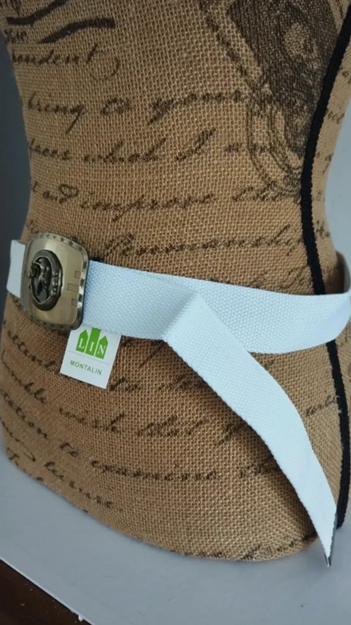 Ceinture blanche boucle doré motif balance - photo numéro 4