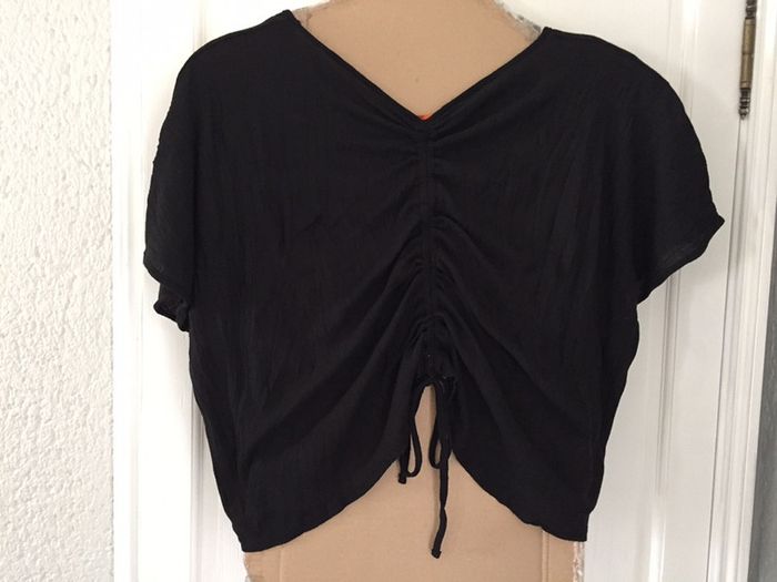 618-Blouse noire NEUVE T 42/44 - photo numéro 3