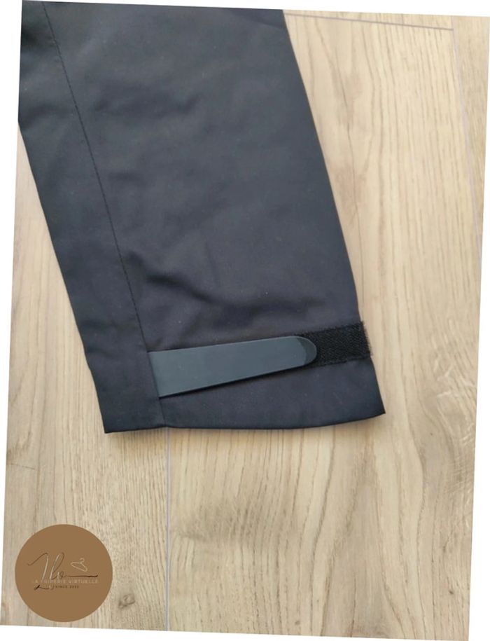 Manteau imperméable à capuche Mercedes Taille M - photo numéro 8