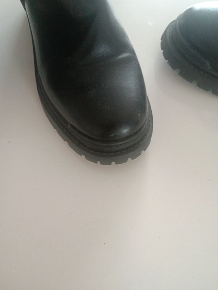 Bottes noires hautes taille 35 - photo numéro 3
