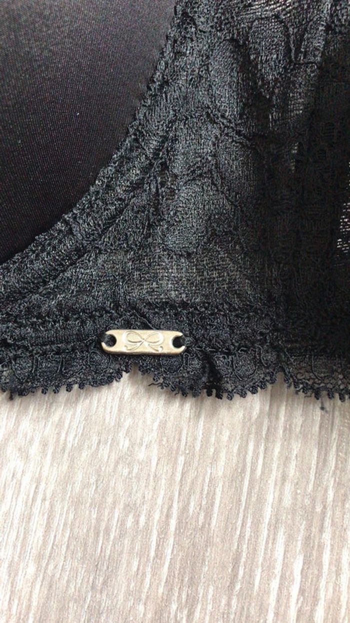 Soutien gorge noir - photo numéro 8