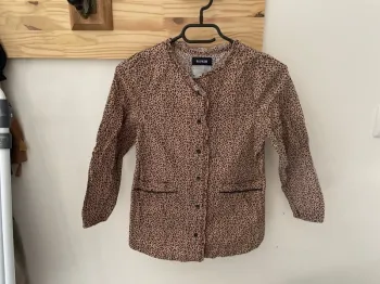 Très jolie blouse Léopard hiver fille 8 ans