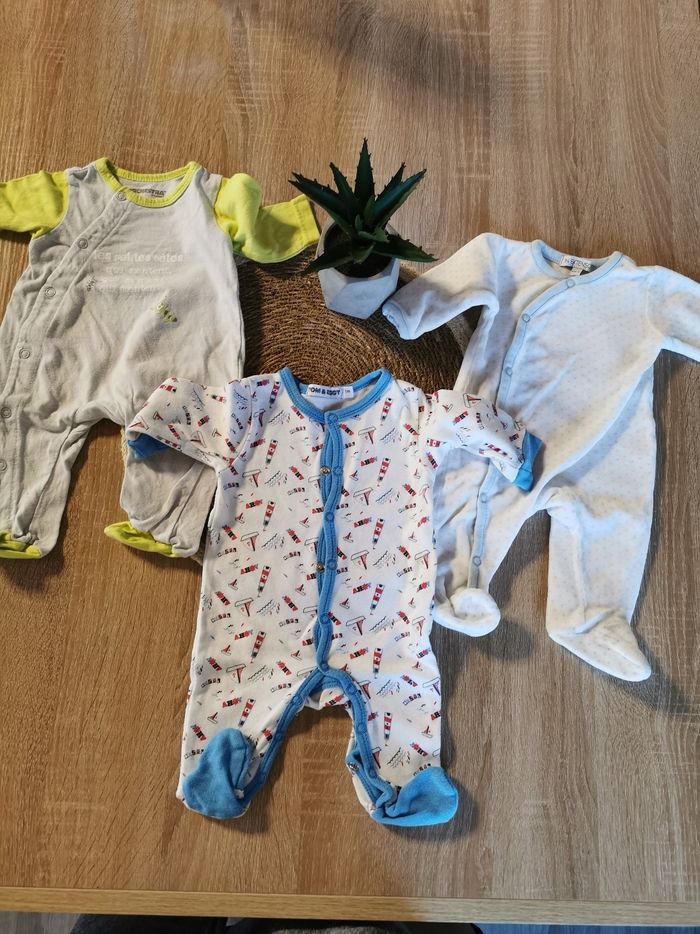 Lot pyjamas léger 1 mois