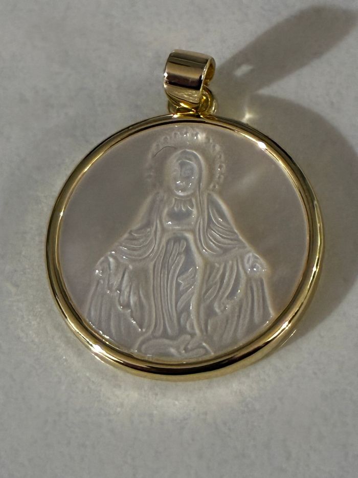 Ravissante médaille vierge miraculeuse