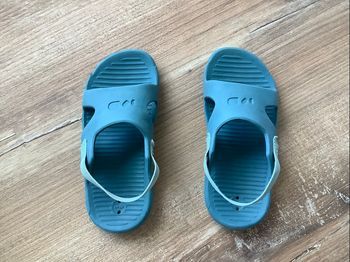 Chaussure sandale piscine bébé Nabaiji taille 25-26