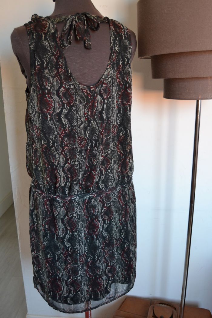 Robe voile doublée imprimé serpent noire et bordeaux Bonobo Taille XL (42-44) 51cm aux aisselles. - photo numéro 3