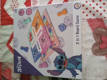 Boite de 2 jeux en 1 Stitch