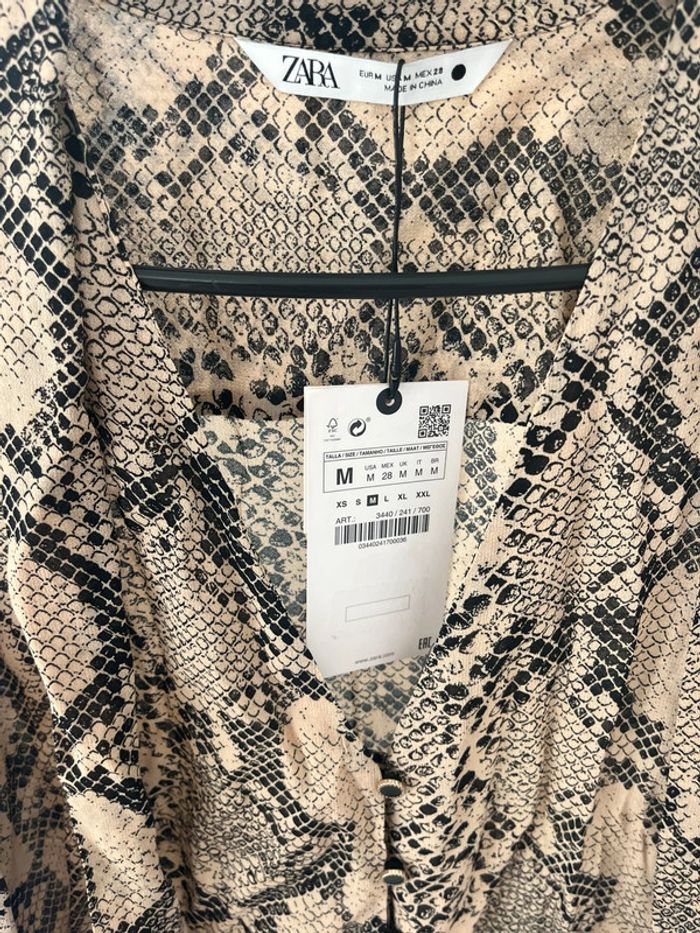 Chemise motif serpent Zara neuve 🥰 - photo numéro 2