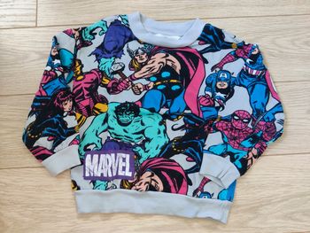 Pull Marvel taille 6 ans