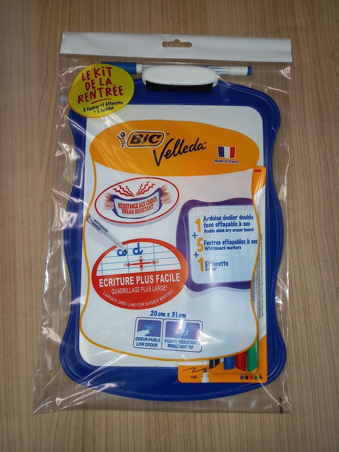 Kit Ardoise bleue + effacette + 5 feutres BIC
