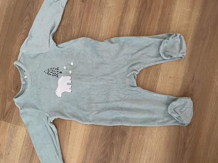Lot pyjamas 12 mois - photo numéro 2