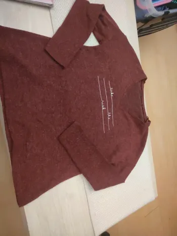 Pull bordeaux prune chiné 14 ans