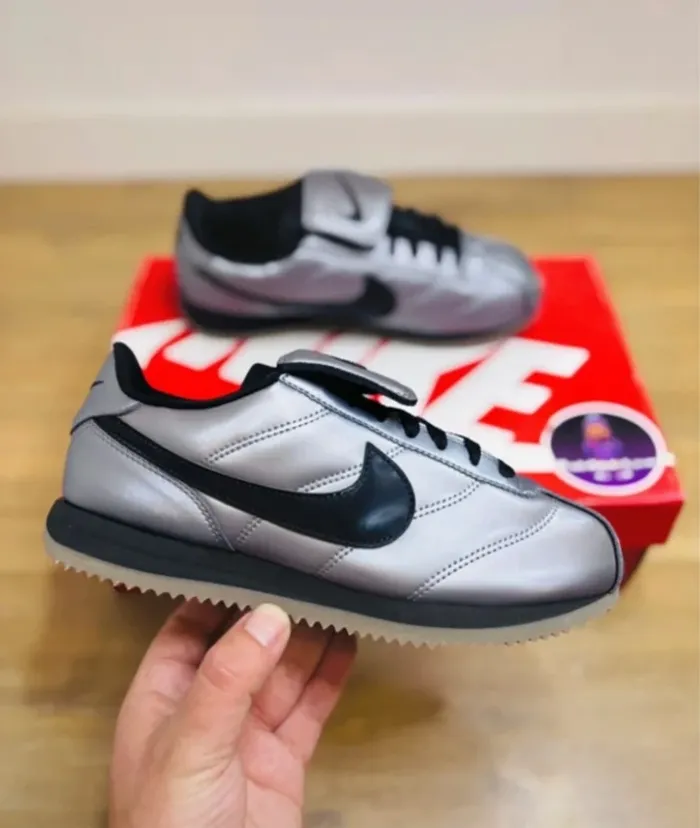 Nike Cortez SE Tiempo Pack Metallic Cool Grey Taille 38.5