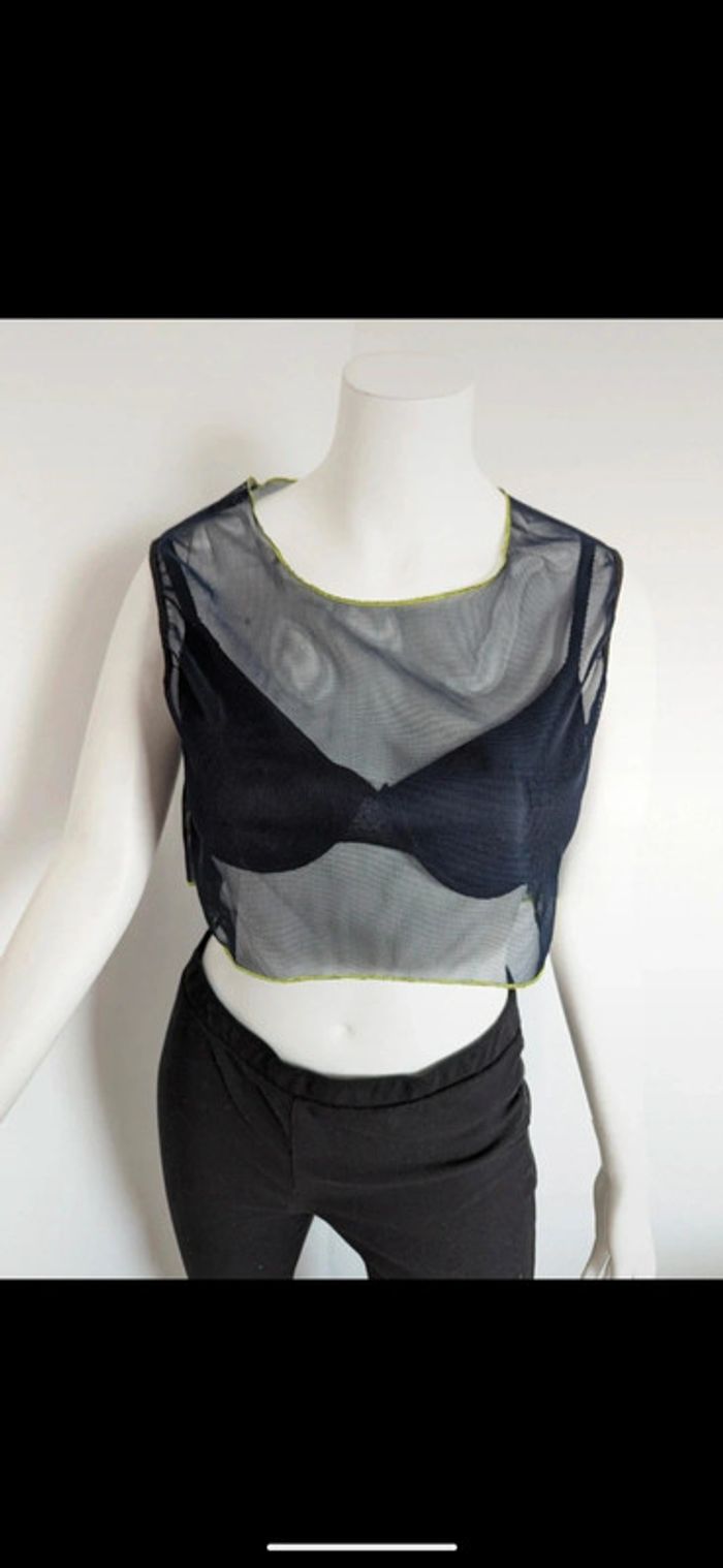 Crop top bleu marine liseré jaune taille l 40