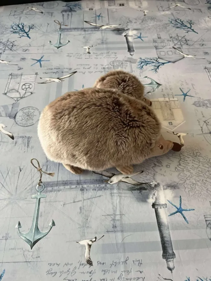 Peluche maman hérisson avec son petit - photo numéro 3