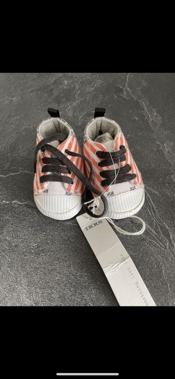 Chaussure bébé ikks pointure 15/16 neuf