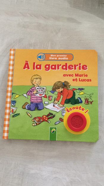 Livre À la garderie avec Marie et Lucas