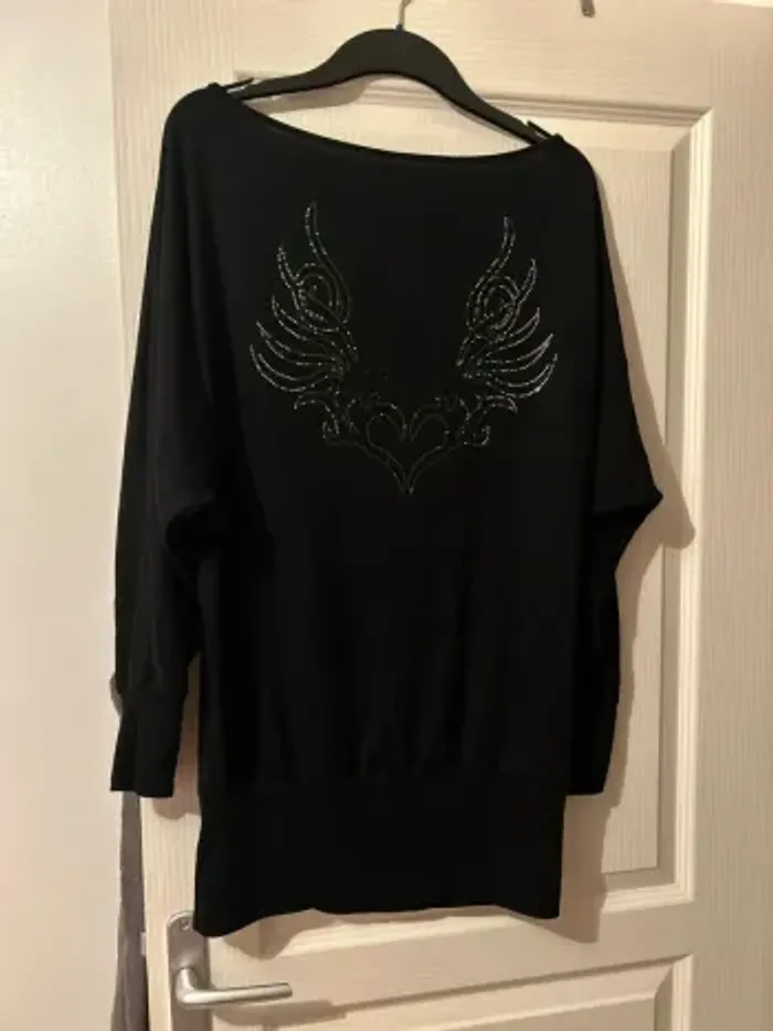 Pull noir