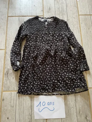 Très jolie robe hiver fille 10 ans