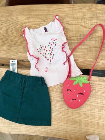 Ensemble 4 ans jupe neuf vert fraise sergent major t-shirt sac à main