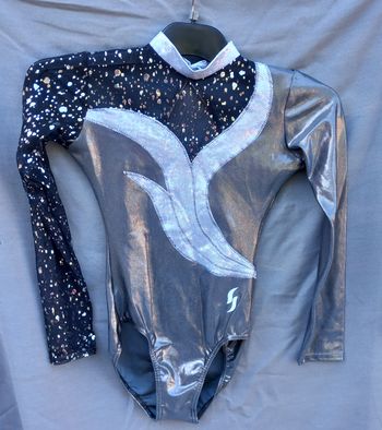 Justaucorps taille 14 ans Startner