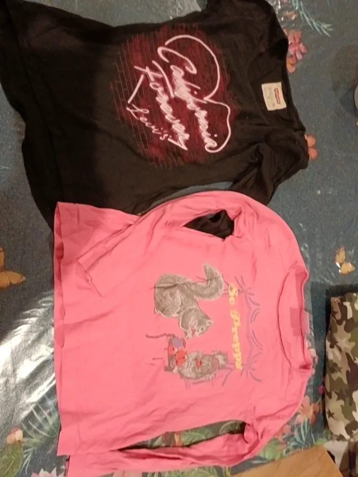 Lot deux tee-shirts 10 ans fille nky levis