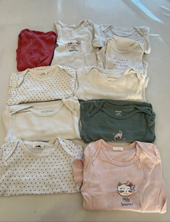 Lot vêtements 24mois - photo numéro 6