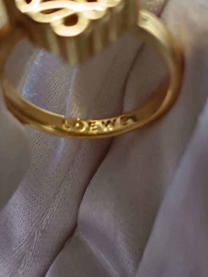 Bague loewe taille 8 - photo numéro 2