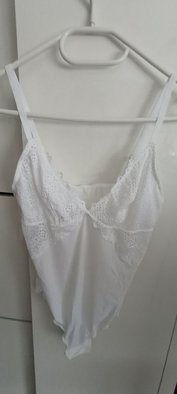Body lingerie femme taille 38