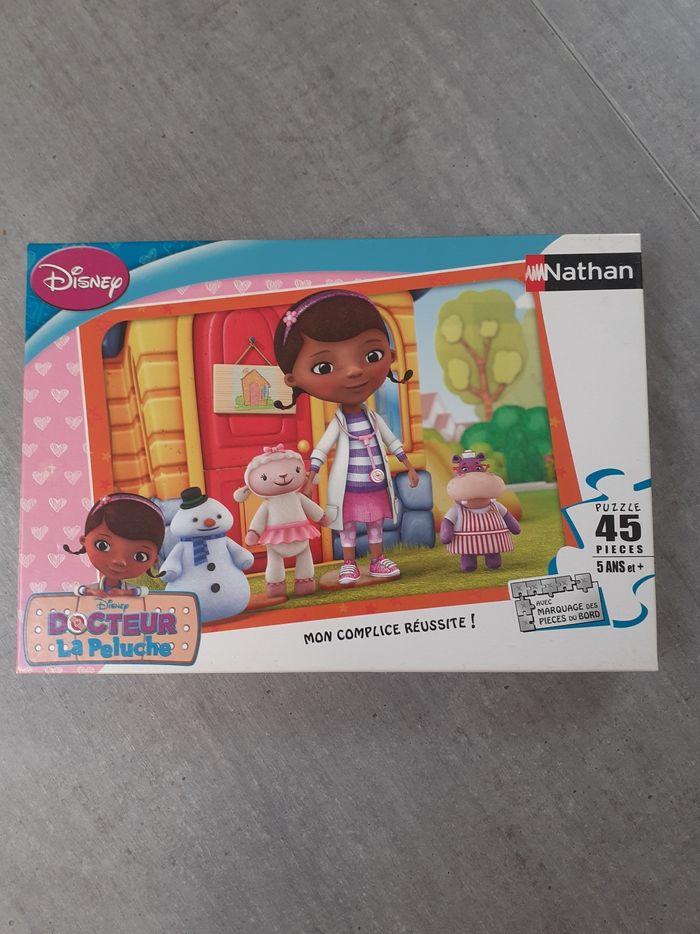 Puzzle 45 pièces docteur la peluche